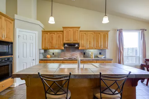 3330 Old Lantern Dr, Redding, CA 96003 photo 18