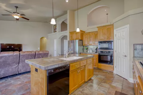 3330 Old Lantern Dr, Redding, CA 96003 photo 4