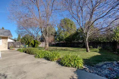 2233 Dartmouth Dr, Redding, CA 96001 photo 24