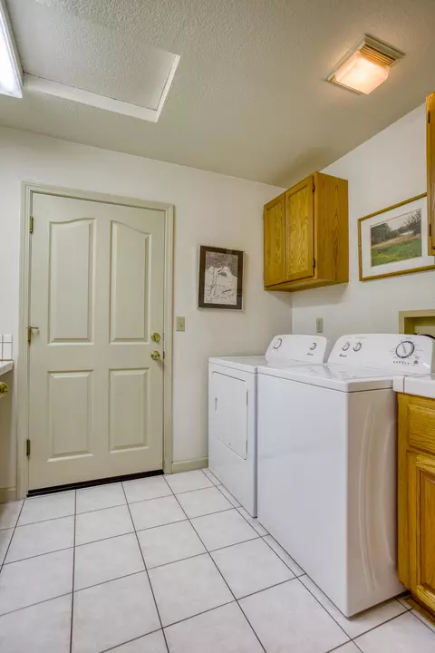 2233 Dartmouth Dr, Redding, CA 96001 photo 16