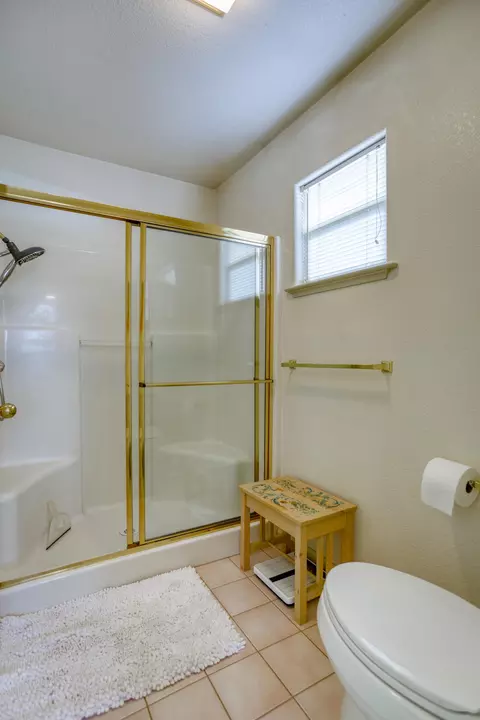 2233 Dartmouth Dr, Redding, CA 96001 photo 23