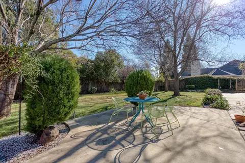 2233 Dartmouth Dr, Redding, CA 96001 photo 29