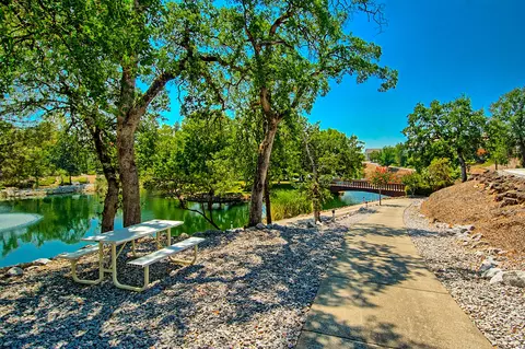 1778 Veracruz Trl, Redding, CA 96003 photo 3