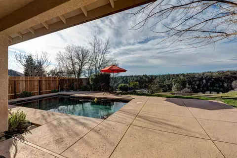 3978 Silver Lace Ln, Redding, CA 96001 photo 5