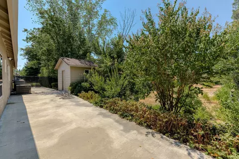 19274 Lexington Ln, Redding, CA 96003 photo 33