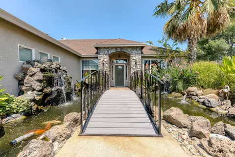 19274 Lexington Ln, Redding, CA 96003 photo 1