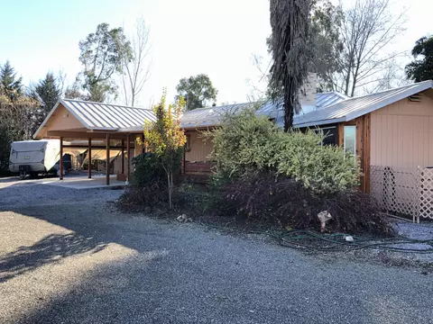 19103 Smith Rd, Redding, CA 96002 photo 1