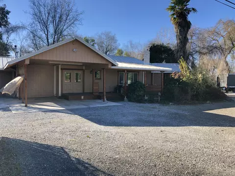 19103 Smith Rd, Redding, CA 96002 photo 2