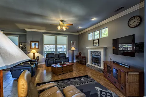 2710 Casabella Dr, Redding, CA 96002 photo 37