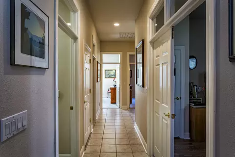 2710 Casabella Dr, Redding, CA 96002 photo 41