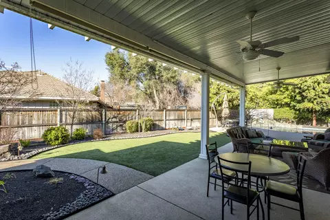 2710 Casabella Dr, Redding, CA 96002 photo 3