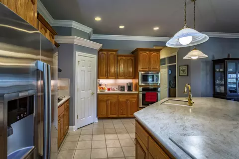 2710 Casabella Dr, Redding, CA 96002 photo 39