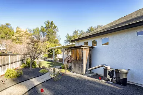 2710 Casabella Dr, Redding, CA 96002 photo 27