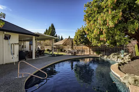 2710 Casabella Dr, Redding, CA 96002 photo 23