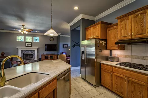 2710 Casabella Dr, Redding, CA 96002 photo 7