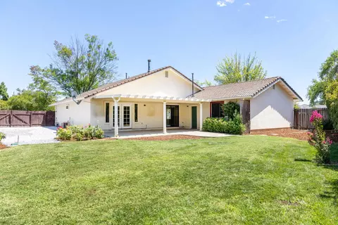 2098 Oconner Ave, Redding, CA 96001 photo 17