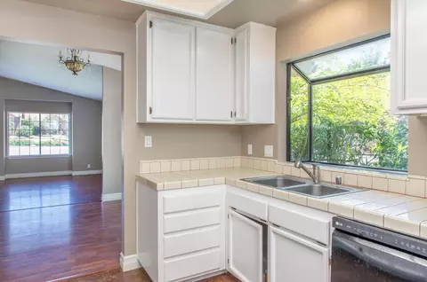 2098 Oconner Ave, Redding, CA 96001 photo 8