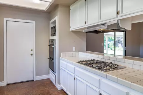 2098 Oconner Ave, Redding, CA 96001 photo 7