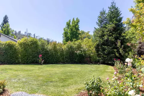 2098 Oconner Ave, Redding, CA 96001 photo 19