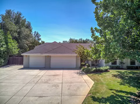 2657 Templeton Dr, Redding, CA 96002 photo 3