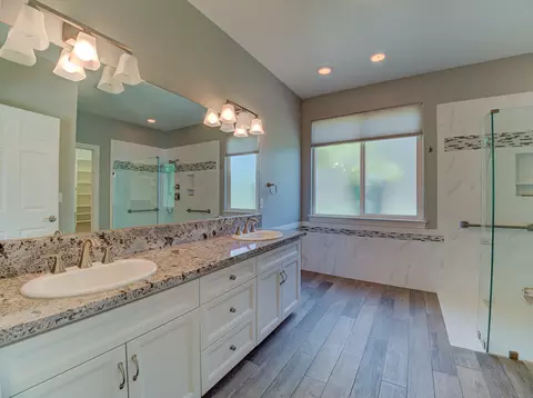 2657 Templeton Dr, Redding, CA 96002 photo 33