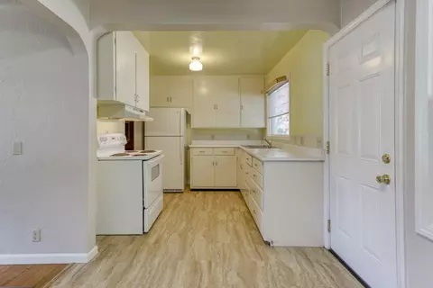 3230 W Bailey Dr, Anderson, CA 96007 photo 7