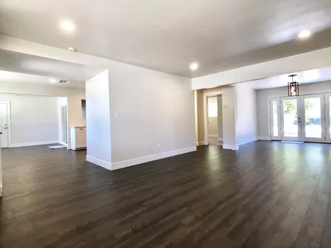 8528 Patricia Dr, Redding, CA 96002 photo 10