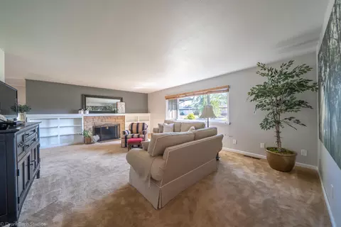 3225 Panorama Dr, Redding, CA 96003 photo 6