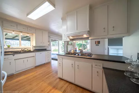 3225 Panorama Dr, Redding, CA 96003 photo 18