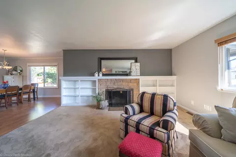 3225 Panorama Dr, Redding, CA 96003 photo 8