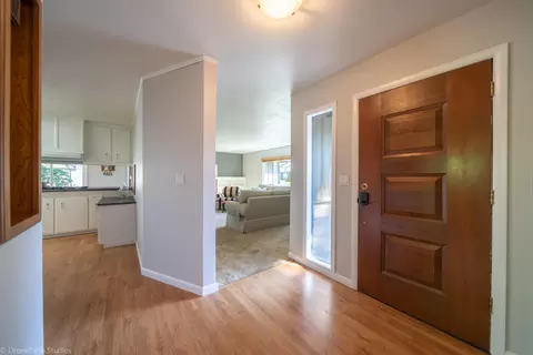3225 Panorama Dr, Redding, CA 96003 photo 5