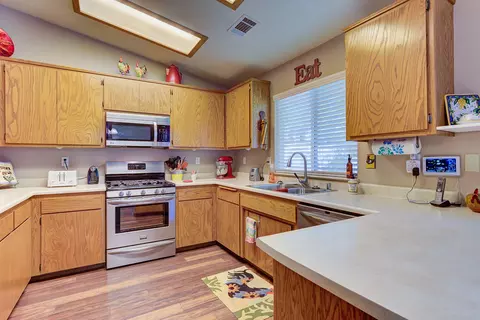 3563 Adams Ln, Redding, CA 96002 photo 10