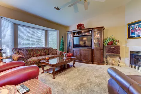 3563 Adams Ln, Redding, CA 96002 photo 4