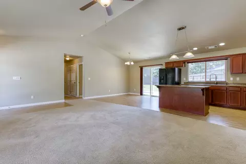 2997 Nicolet Ln, Redding, CA 96001 photo 6
