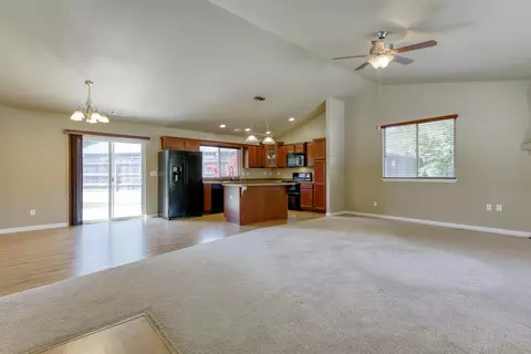 2997 Nicolet Ln, Redding, CA 96001 photo 4