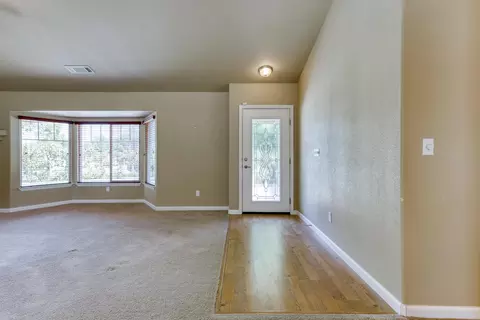 2997 Nicolet Ln, Redding, CA 96001 photo 3