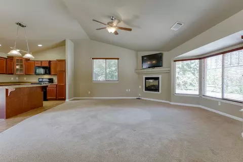 2997 Nicolet Ln, Redding, CA 96001 photo 5