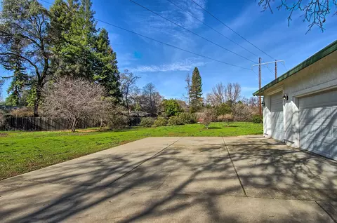 6779 Aldea Ct, Redding, CA 96002 photo 3