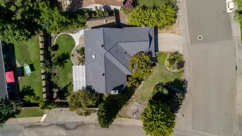 2211 Wicklow St, Redding, CA 96001 photo 25