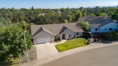 5749 Diamond Ridge Dr, Redding, CA 96003 photo 1