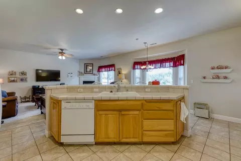 5749 Diamond Ridge Dr, Redding, CA 96003 photo 11
