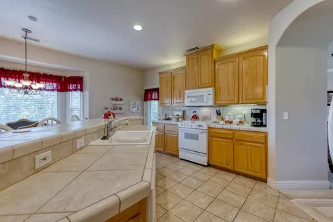 5749 Diamond Ridge Dr, Redding, CA 96003 photo 10
