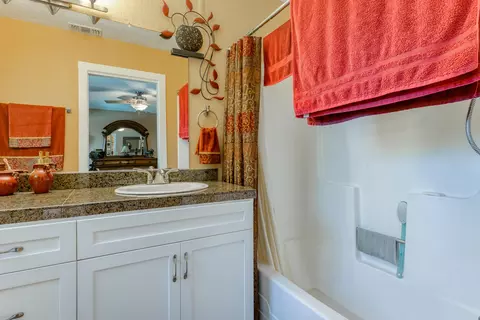 3451 Lagoon Dr, Redding, CA 96001 photo 12