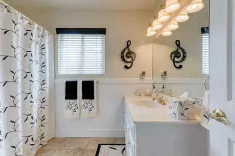 3451 Lagoon Dr, Redding, CA 96001 photo 15