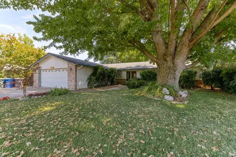 3451 Lagoon Dr, Redding, CA 96001 photo 17