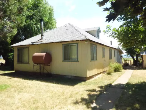 28334 Island Rd, Fall River Mills, CA 96028 photo 3