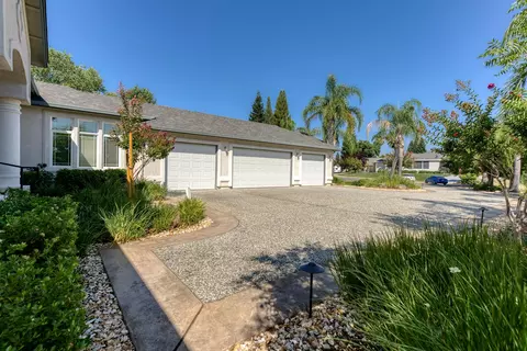 2007 Trailview Ct, Redding, CA 96003 photo 3