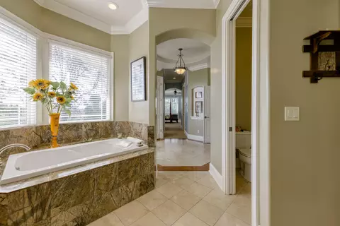 2007 Trailview Ct, Redding, CA 96003 photo 17