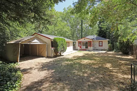 704 Loma St, Redding, CA 96003 photo 12