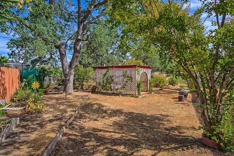 2002 Eagle Nest Rd, Redding, CA 96003 photo 21